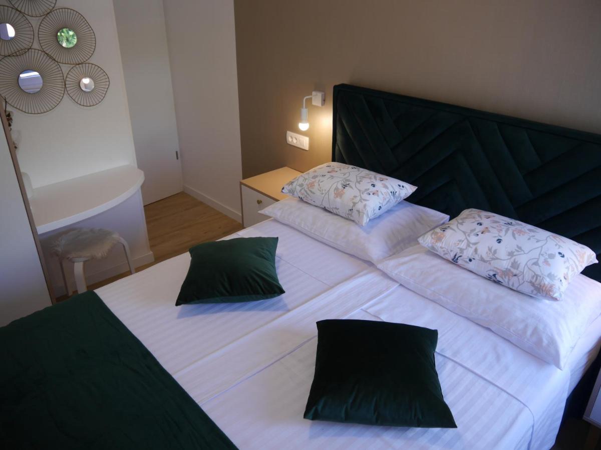 טרוגיר Apartment "Mon Ami" מראה חיצוני תמונה